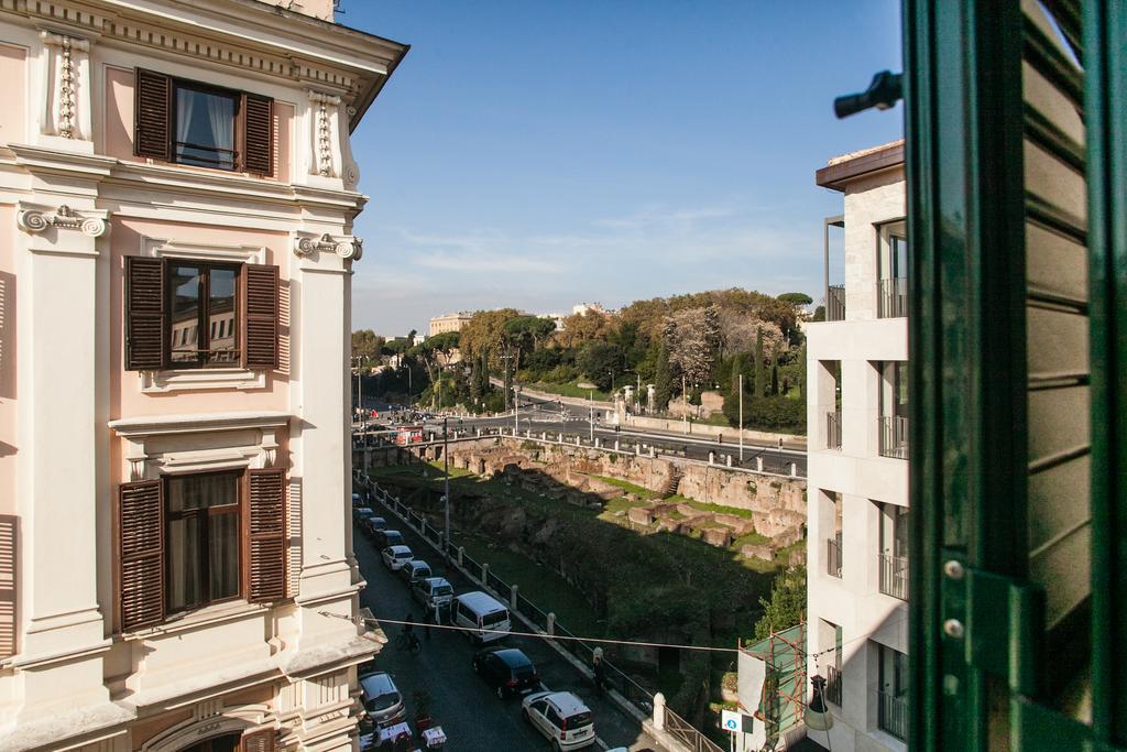 Casa Isabella Al Colosseo - Fromhometoרומא מראה חיצוני תמונה